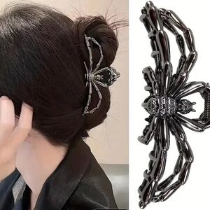 Gunmetal spider goth hair claw clip